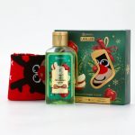 SIMALAND Подарочный набор "Ароматы праздника". гель для душа, яблоко, 100 мл и носки